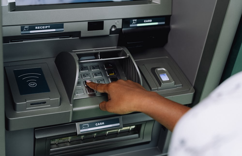 How does a ATM Machine work?