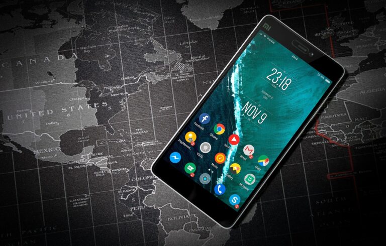 How does a mobile phone work?